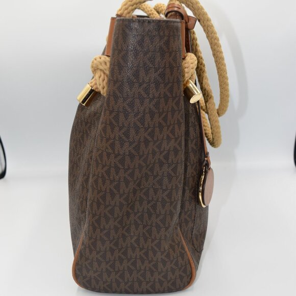 Michael Kors Isla Large Tote in Signature Brown - Picture 6 of 11